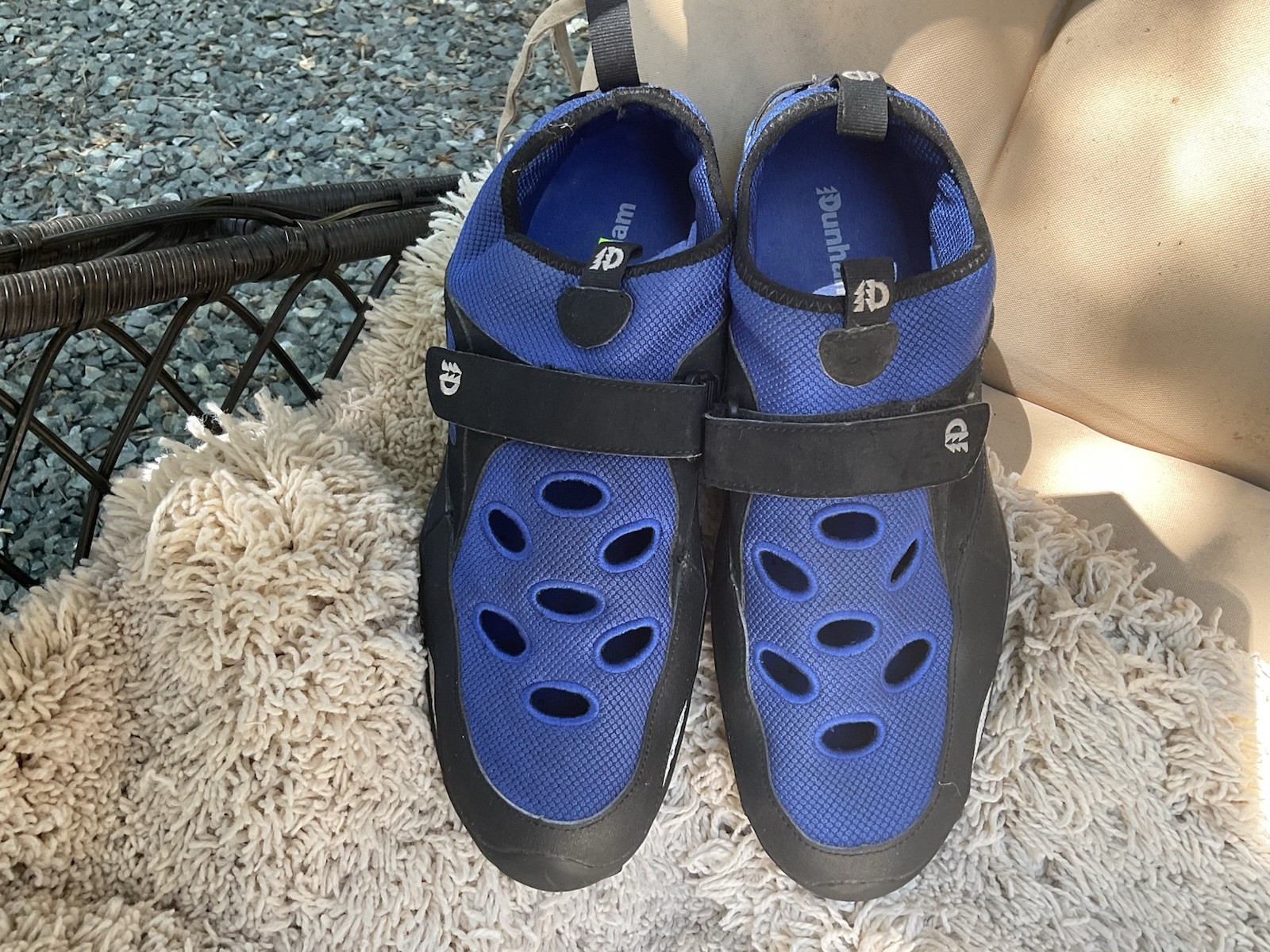 DUNHAM BAREFOOT QUICK DRYING AQUA  WATER SHOES 12D-BLUE