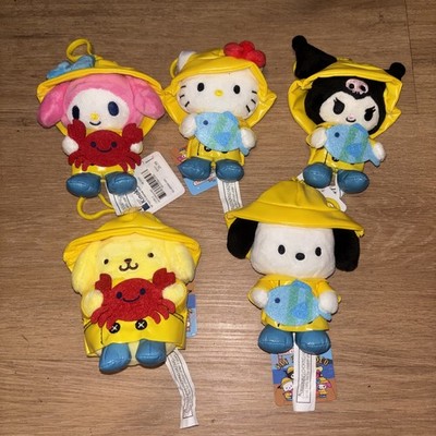 NWT 5pc Hello Kitty And Friends Raincoat San Francisco Plush Keychain Set ￼