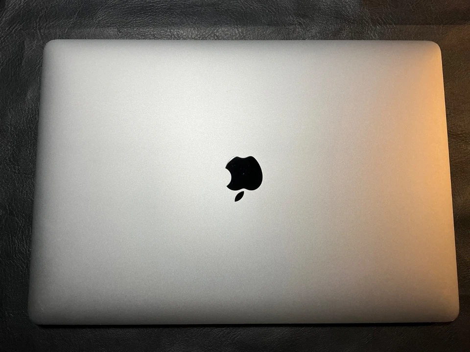 Apple MacBook Pro 15" 2019 · i9 · 32GB · 1TB, Foto 2 von 5