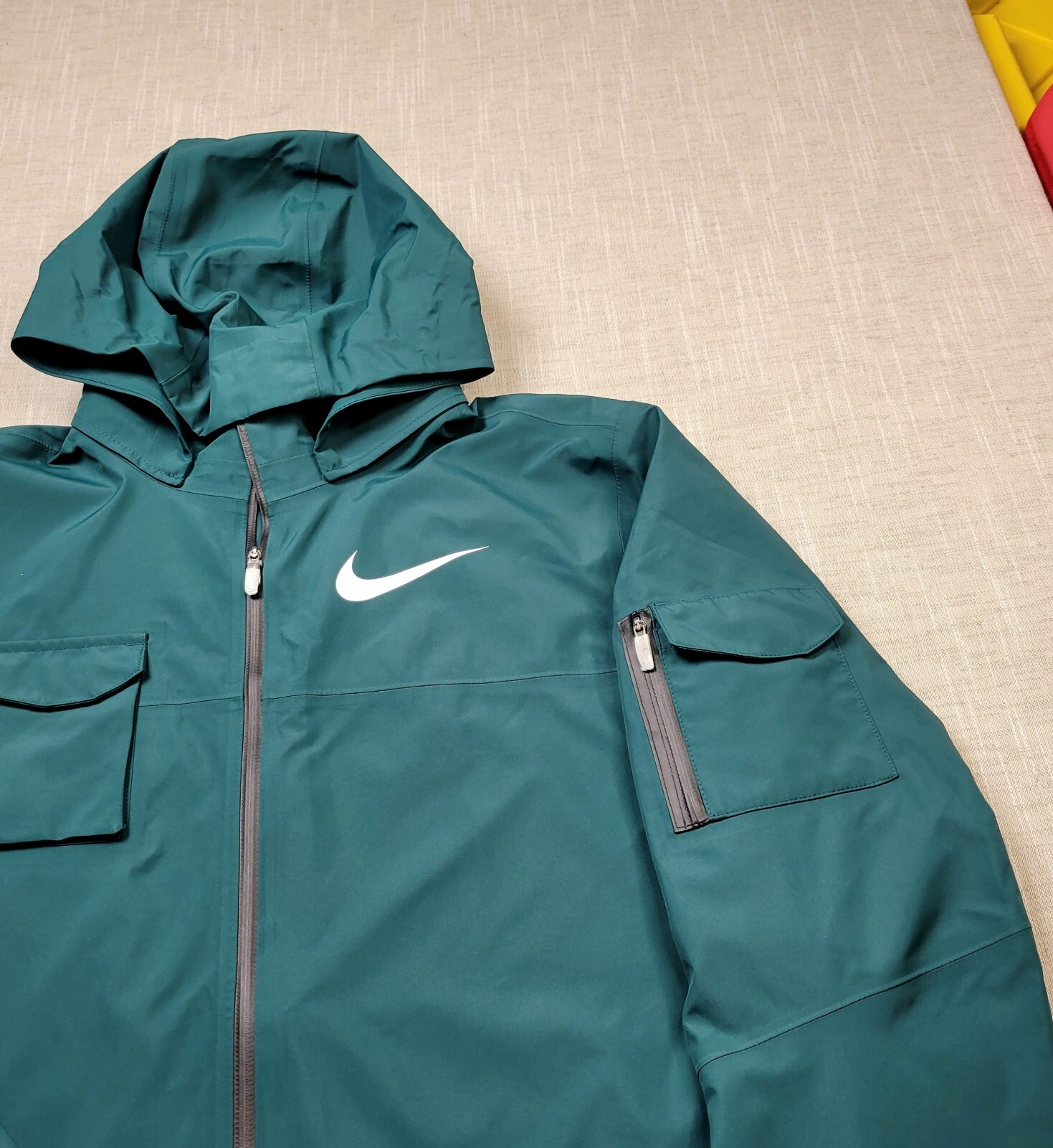 NIKE Pro Elite Storm Fit Jacket XL Tall Mens Green White Hooded