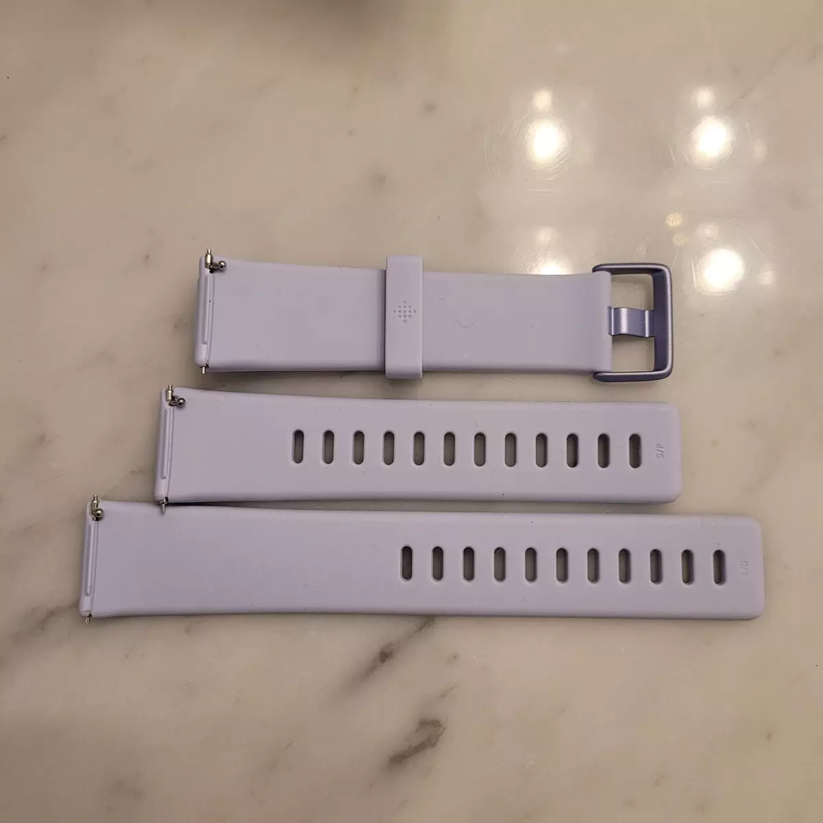Fitbit versa online small band size