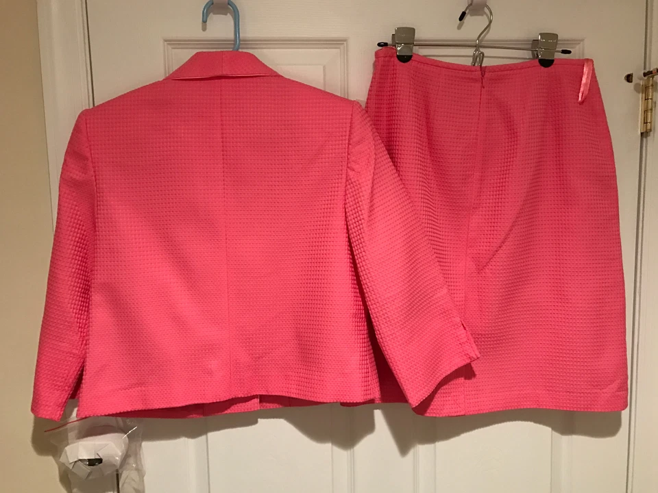 Nuevo conjunto de 2 piezas de traje para mujer Liz Claiborne rosa 10p Foto 2 de 4