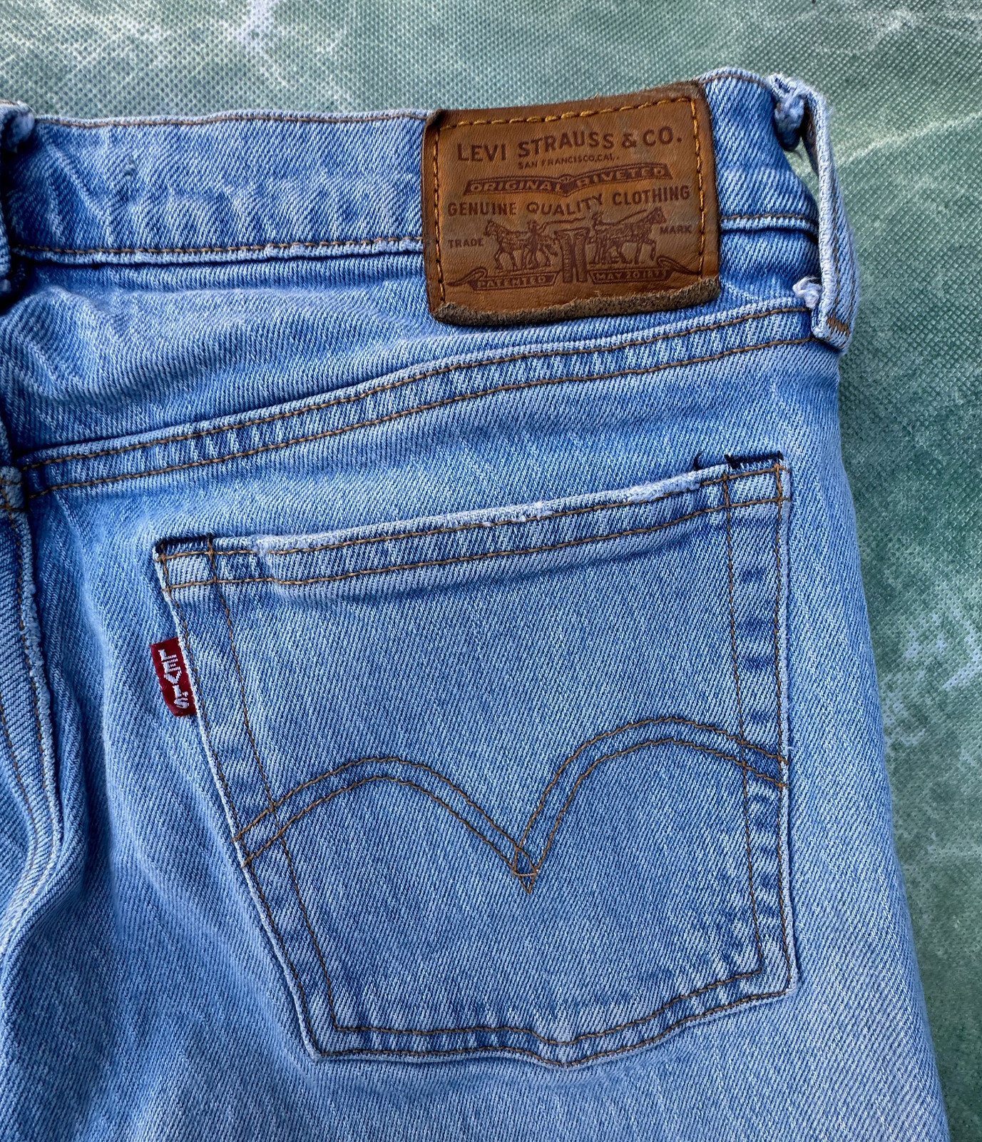 Wedgie Bootcut Jeans - Beige | 's® IS
