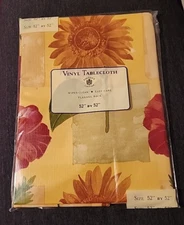 Sultan's Linens - Floral Design - Vinyl Table Cloth - Flannel Back - 52" X 52"