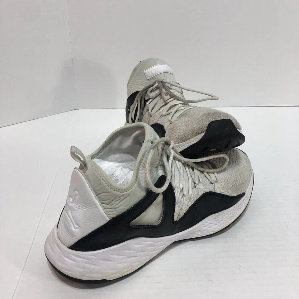 Nike Jordan Formula 23 Hombres 9.5 Cool Blanco Negro 2016 Baloncesto Zapatos Atléticos Foto 2 de 4