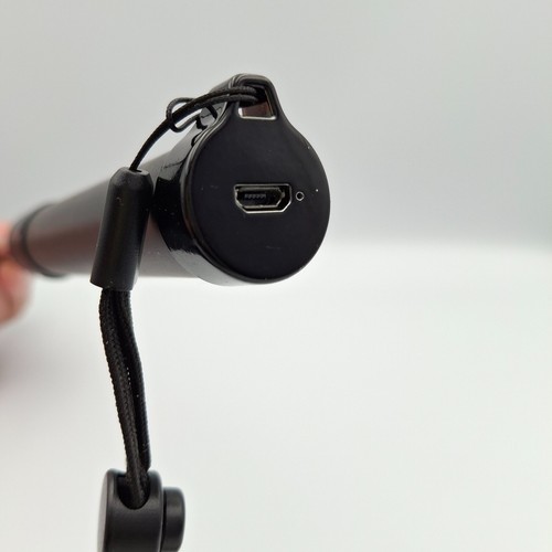 Spigen Selfie Stick Bluetooth USB approx 30" Extended. (refB) - Picture 5 of 6