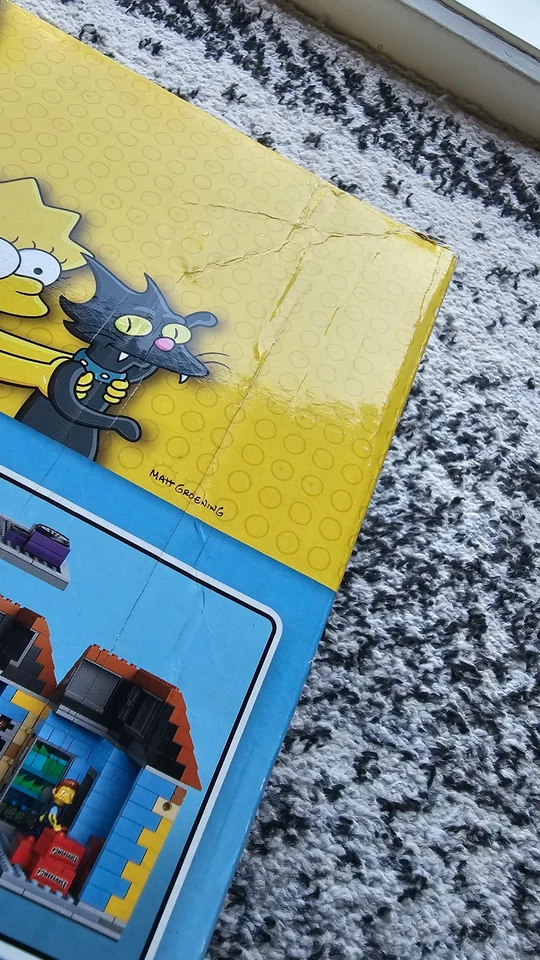 LEGO 71016 SIMPSONS The Kwik-E-Mart BRAND NEW in seald box (READ) - image 3 of 4