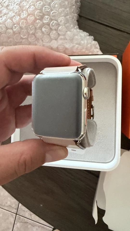 2 BRAND NEW APPLE WATCH HERMES SERIES 1 42mm STAINLESS STEEL - Image 2 of 4