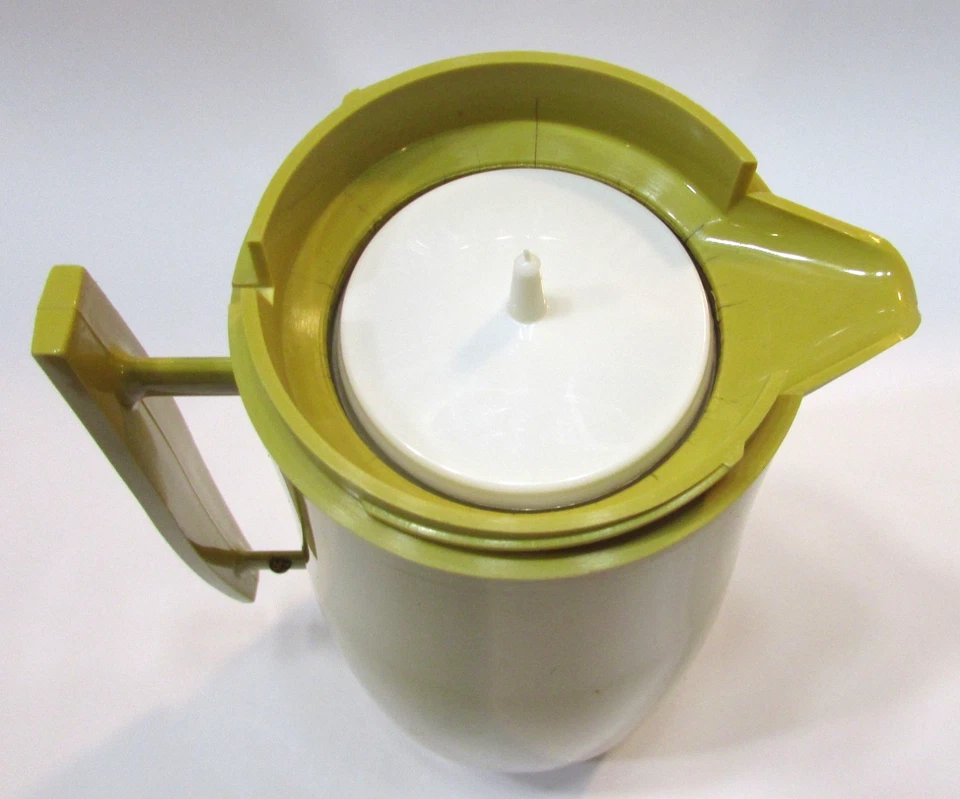 Jarra termo mayordomo bebidas Aladdin's vintage 1 qt 4450 oro blanco plástico Foto 3 de 4