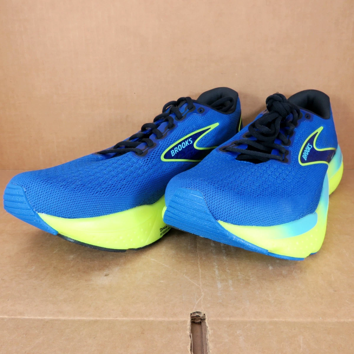 Brooks Adrenaline GTS 16 Mens Running Shoes Black Neon Yellow 
Size 9 Wide 2E Brooks Mens Adrenaline GTS 23 Nine Iron | Mercari main image 2