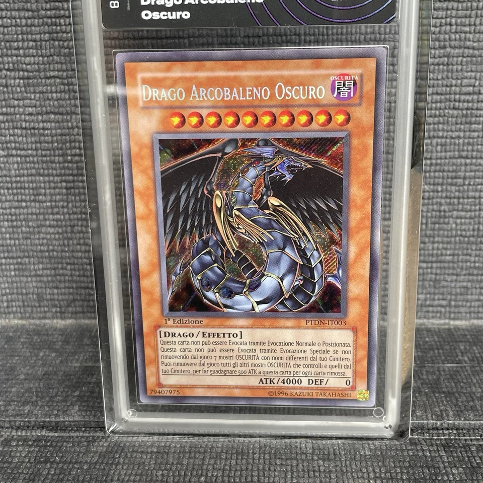 Yugioh! •🍁 Drago Arcobaleno Oscuro  Gradata PTDN-IT003 AI Grading 6.5 •🍁 - Immagine 3 di 4
