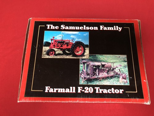 The Samuelson Family Farmall F-20 Tractor W/ Figurine By SpecCast 1:16 NIB - Picture 5 of 6
