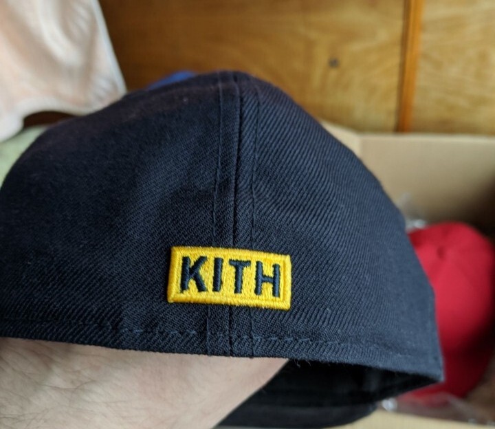 KITH × New Era Cap/Hat. Navy. Size 7 1/2. 59.6cm. AUTHENTIC KITH × New Era Cap/Hat. Navy. Size 7 1/2. 59.6cm. AUTHENTIC