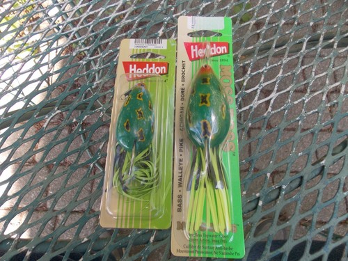 (2) Heddon MOSS BOSS Topwater Lures Frog Pattern 2-Sizes SEALED  7/24 - Picture 1 of 3