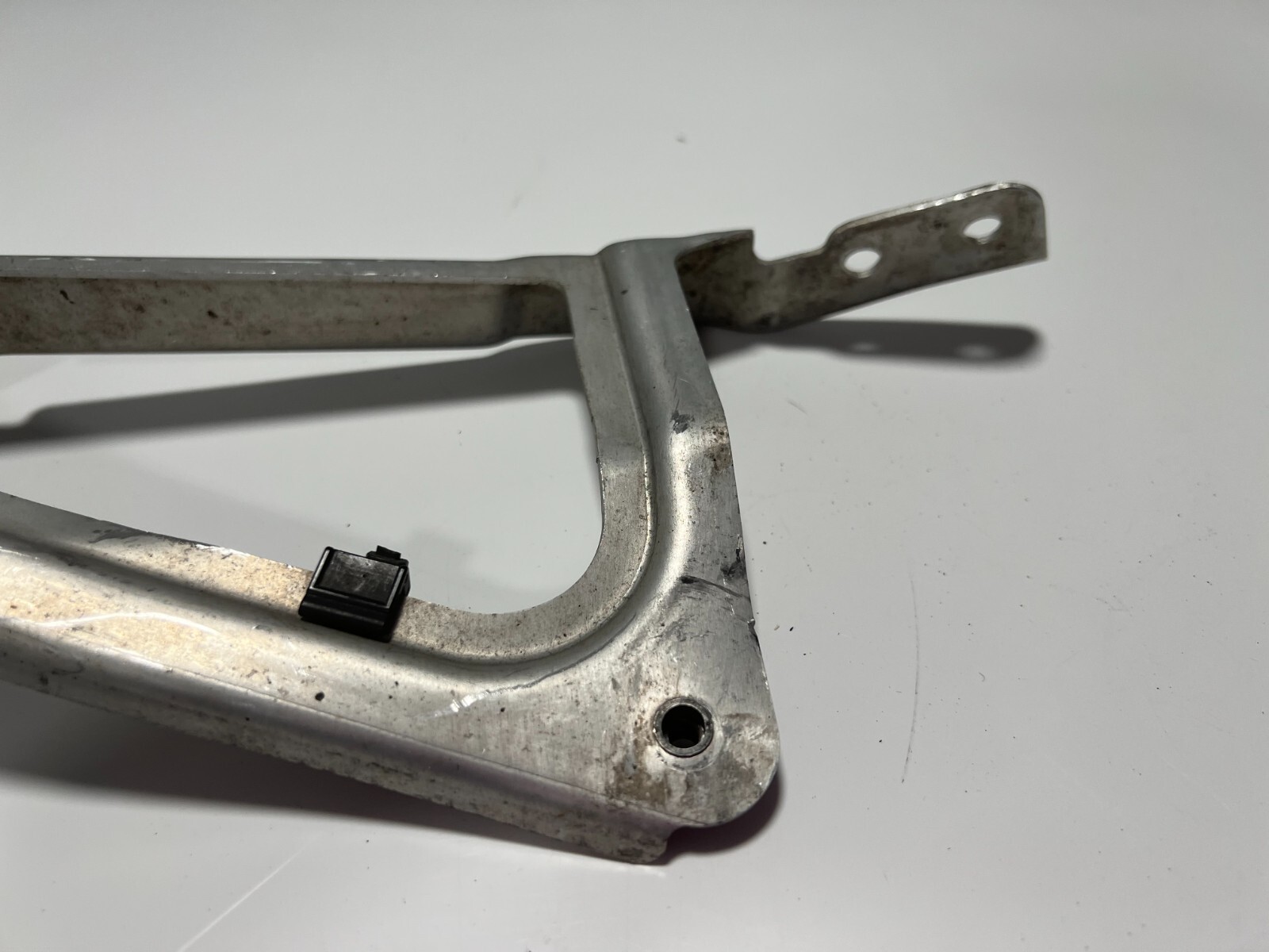 LAMBORGHINI HURACAN REAR RIGHT PASSENGER SIDE MOUNTING BRACKET OEM 4T0813542A