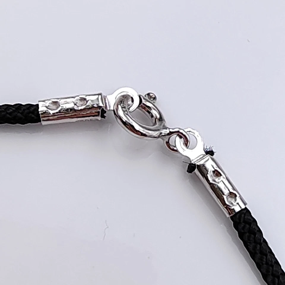 Collana Uomo con Croce in Argento 925 Ciondolo Crocifisso Girocollo Cordino Nero - Immagine 3 di 4