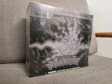 Pokémon Mega Evolution Pitch Black Elite Tra...