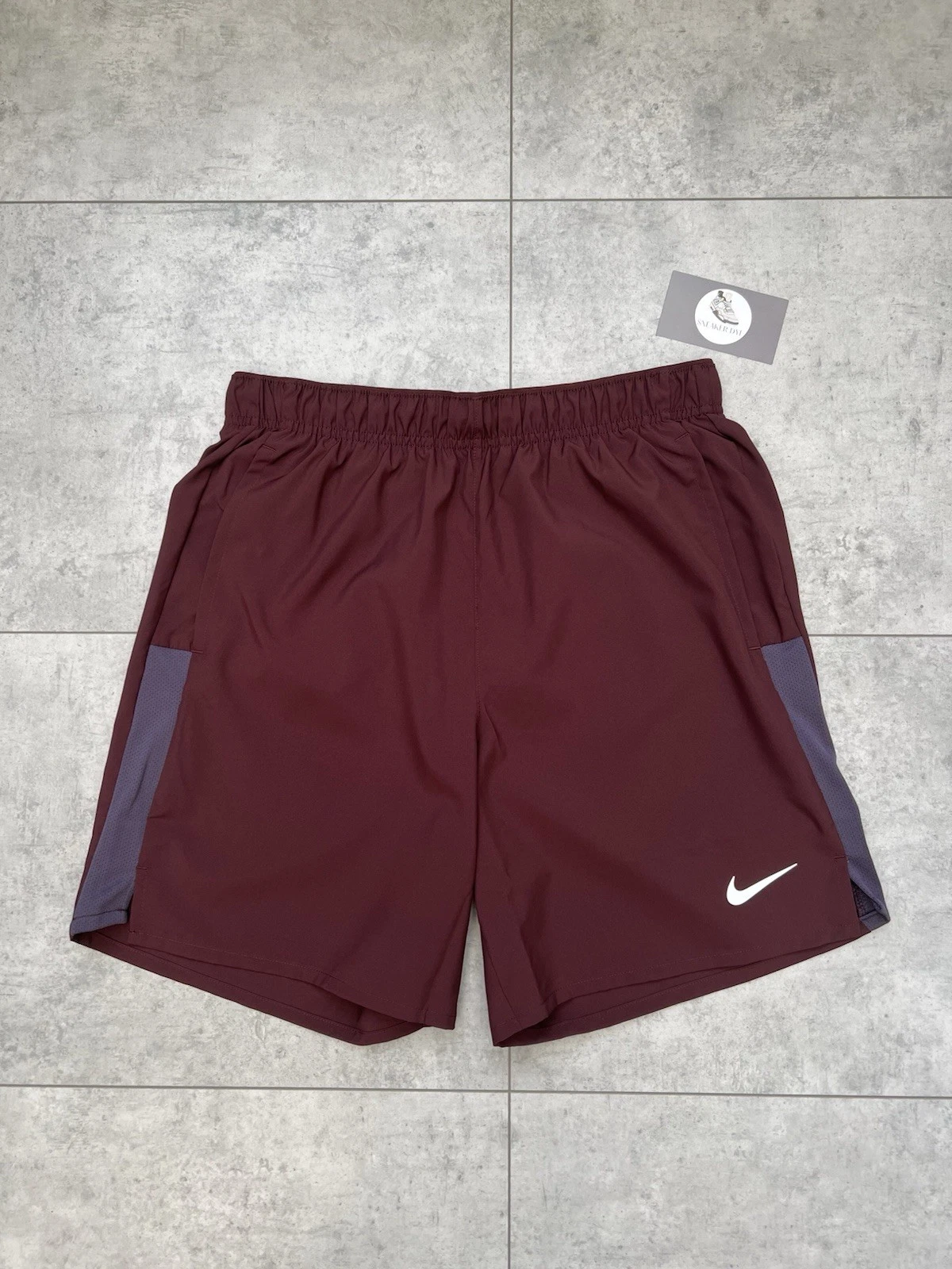 Nike Challenger 7” Dri-Fit Running Sport Shorts Brief Lined Mens Small Burgundy
