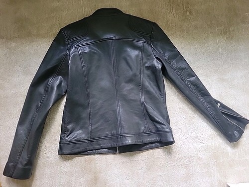 Bernardo Leather Boys' Medium Black Jacket Zippered Great Condition - Picture 2 of 17