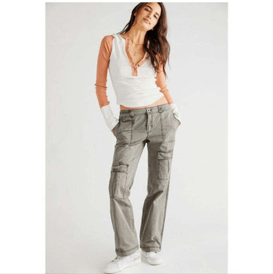Free People The Thing Is Low Rise Utility Pants Womens Truffle Size 10 New