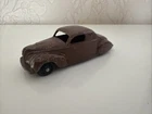 Vintage Dinky Toys No. 39c Lincoln Zephyr. Brown. Made in England.
