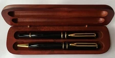WTM BLACK METAL BALL POINT AND ROLLER BALL PEN SET IN THE WOOD BOX