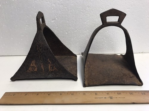 Antiguos estribos ornamentados para silla de montar, estilo árabe - Raros - Imagen 9 de 11