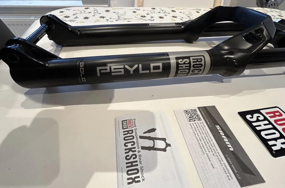 RockShox Psylo Gold RC | 140mm travel | 29er| 44mm offset | 35mm stanchions - Image 3 of 4