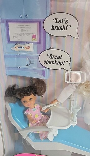 Barbie set bambola dentista con bambola paziente Mattel 1997 n. 17255 NRFB - Foto 7 di 7