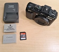Canon PowerShot G11 Digital Camera +Batt. Charger +2 Batteries +32gb Memory Card