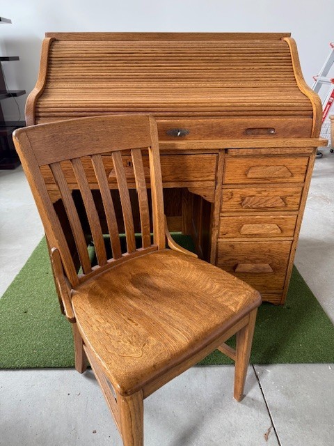 Oak Roll Top Desk, 7 Drawers, 8 Shelves, with chair