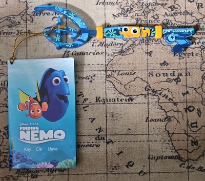 2023 Disney Store JP Nemo Dory Collectible Key - Findet Nemo 20th Anniversary