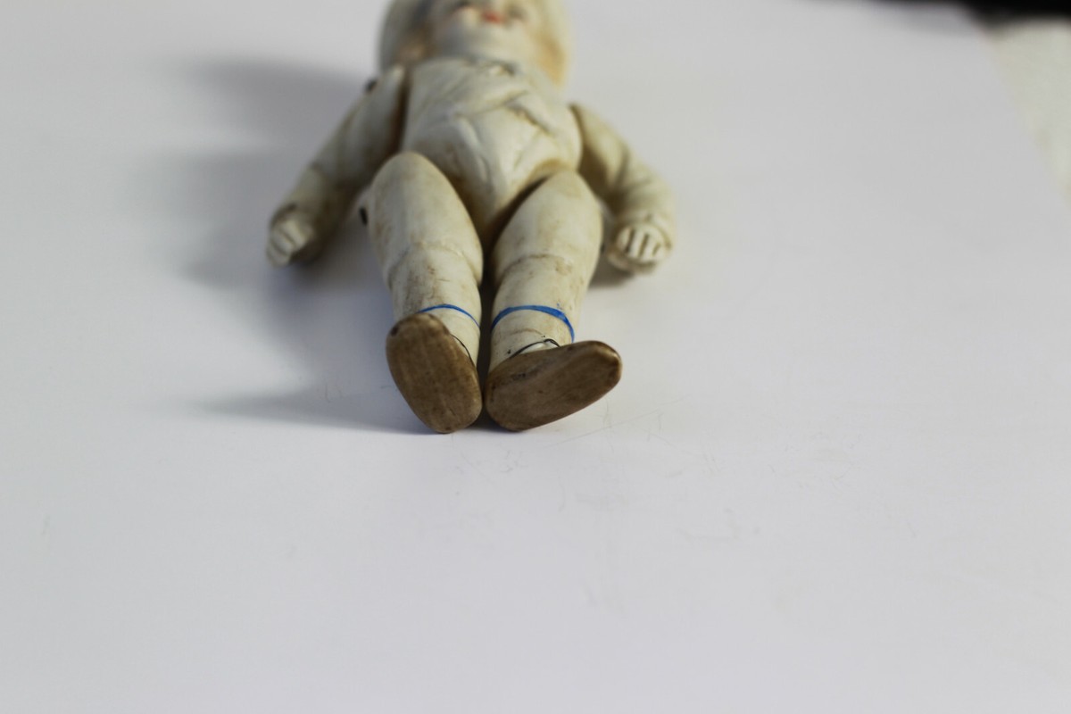 Petite Poupée Ancienne En Céramique - Articulée - Marionnette - Occasion