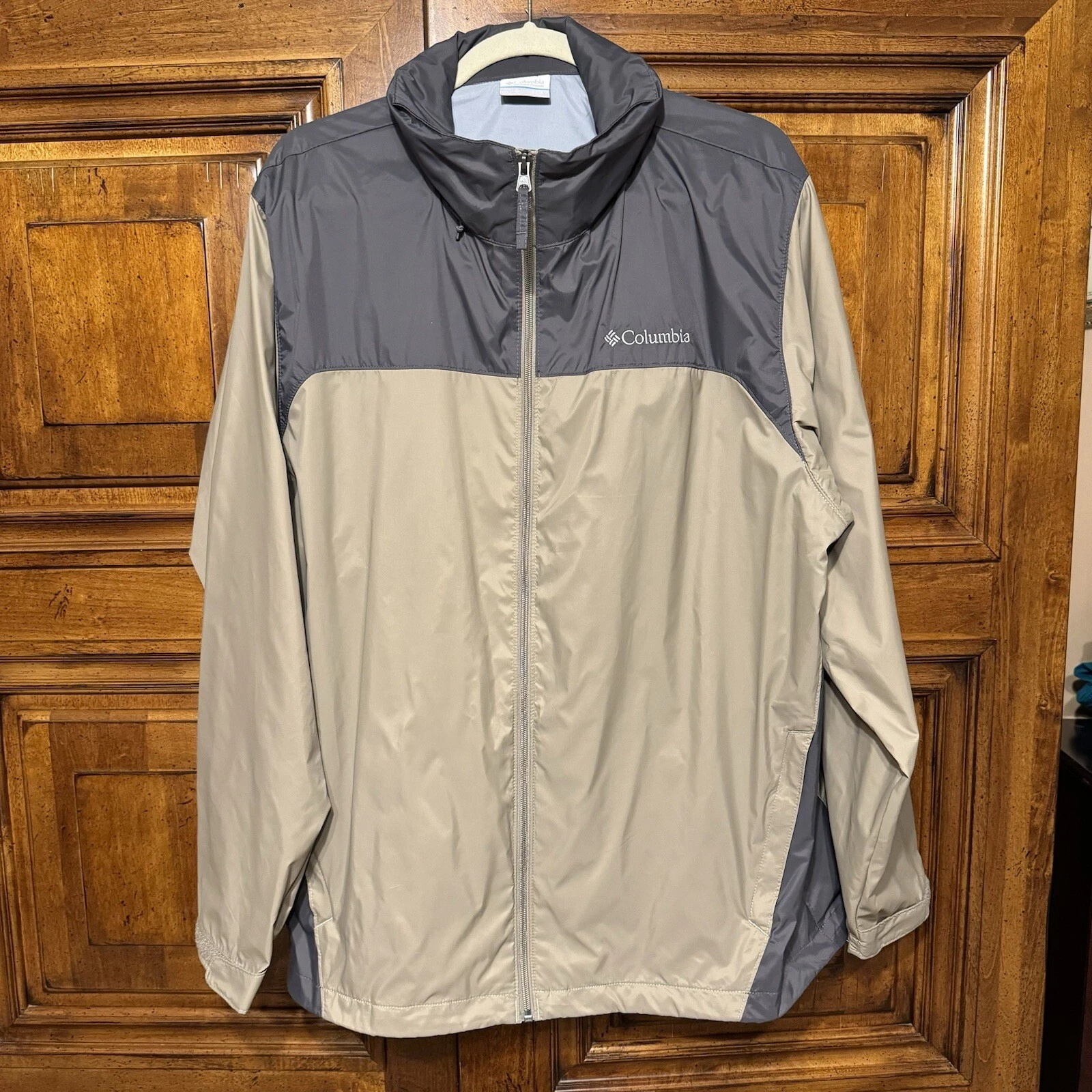 COLUMBIA Jacket Mens L Beige Gray Hidden Hood Full Zip Water Resistant Packable