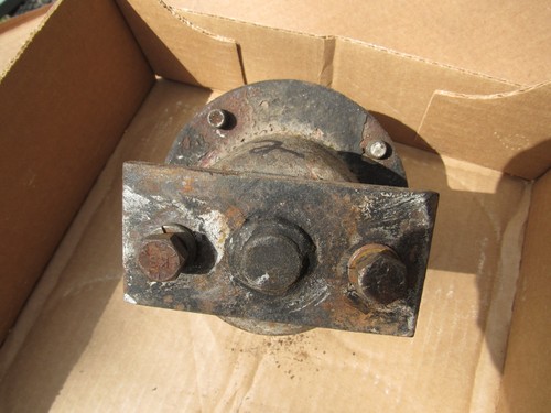 Case Ingersoll Mower Deck Outer Spindle-Hub Assembly--#2 - Picture 2 of 3