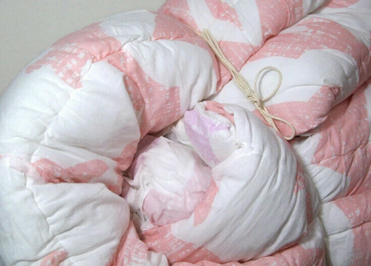 Pottery Barn Teen Blush Ikat Shells Kelly Slater Full Queen Quilt 2 Shams New - Image 4 of 4