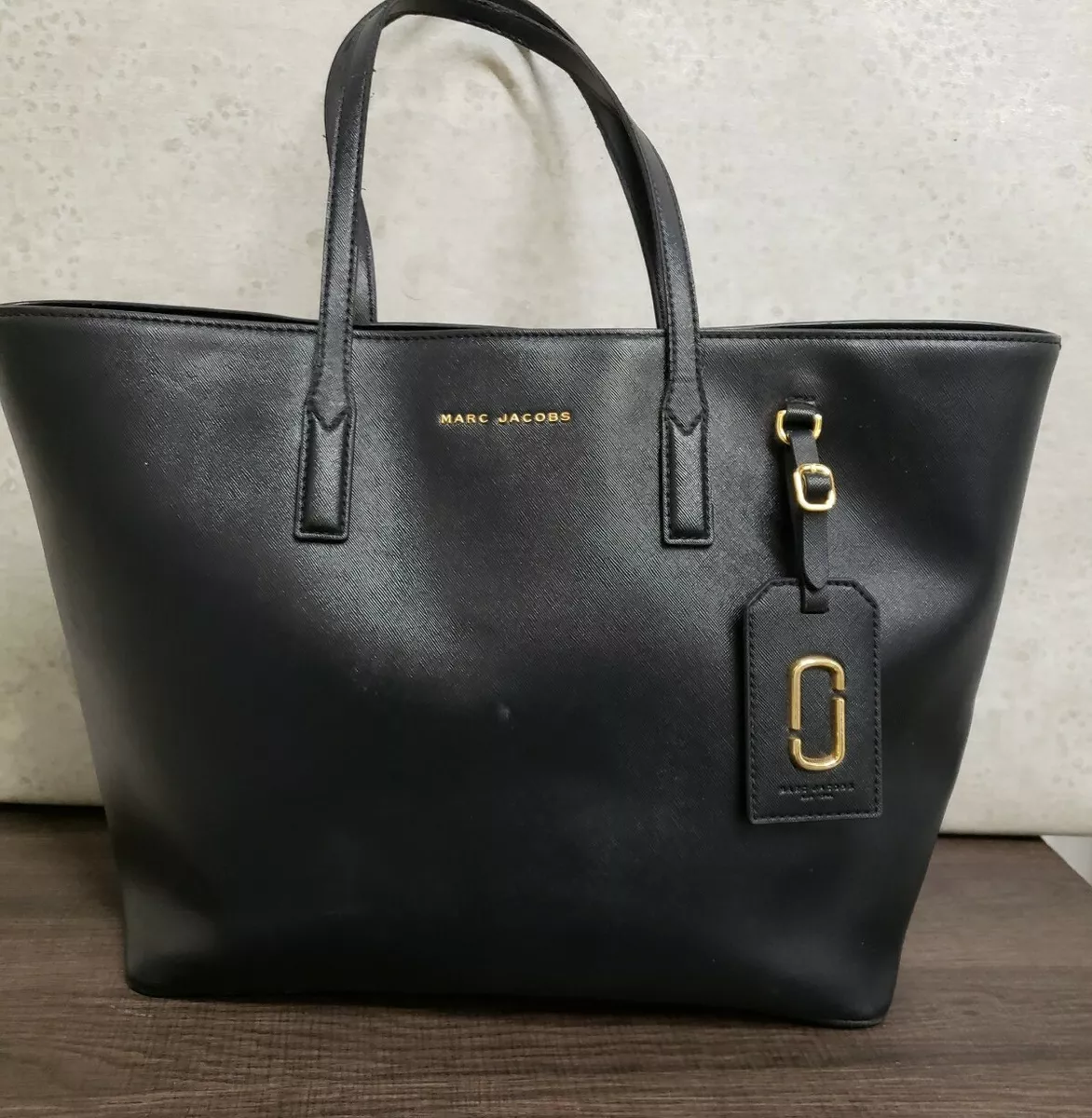 MARC JACOBS #30219 Black Saffiano Leather Tote