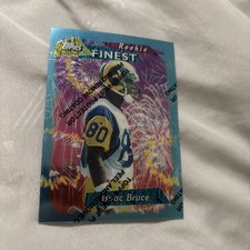 1995 Topps Finest Isaac Bruce Rookie Card (RC) W/Coating Rams NFL HOF #137. rookie card picture