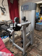 Schultermaschine Seithebemaschine Schulterpresse lateral raises