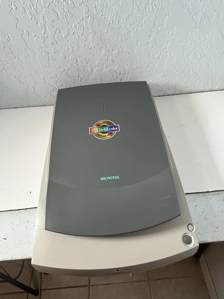 Microtek Scanmaker X6 MRS-1200X6S A4 Format Scanner Flatbed SCSI - Image 3 of 4