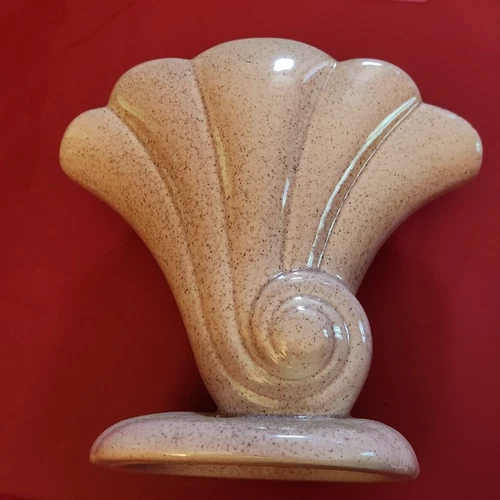 Red Wing Pink Speckled shell shaped vase vintage