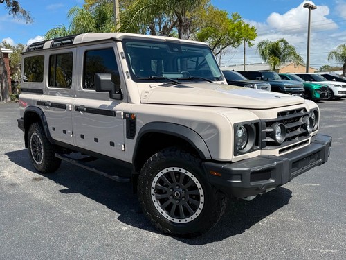 2024 Ineos Grenadier FIELDMASTER ROOFS LEATHER LOADED 1 OWNER WARRANTY