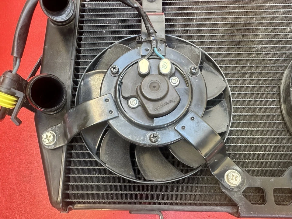 Ducati Multistrada 1200S 1200 2013 2014 OEM ventilador radiador refrigerante enfriador de agua Foto 3 de 4