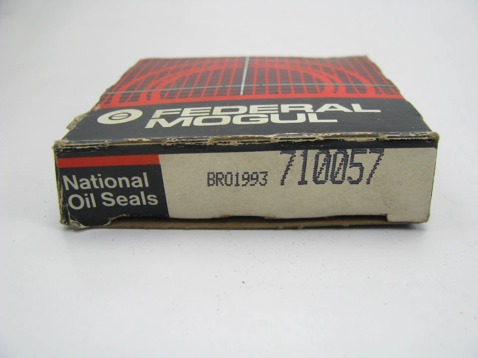 Sello de piñón diferencial delantero exterior National 710057 - Chevrolet LUV 1979-82 Foto 2 de 2