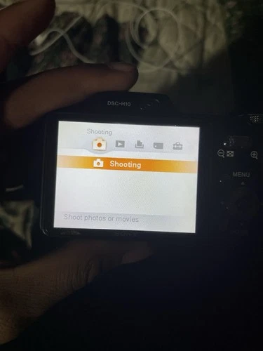 Sony Cyber Shot DSC-H10 Digital Camera