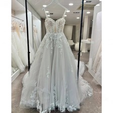 Luxurious Bohemian Lace Sleeveless Wedding Dress Bridal Gown Lace Appliques