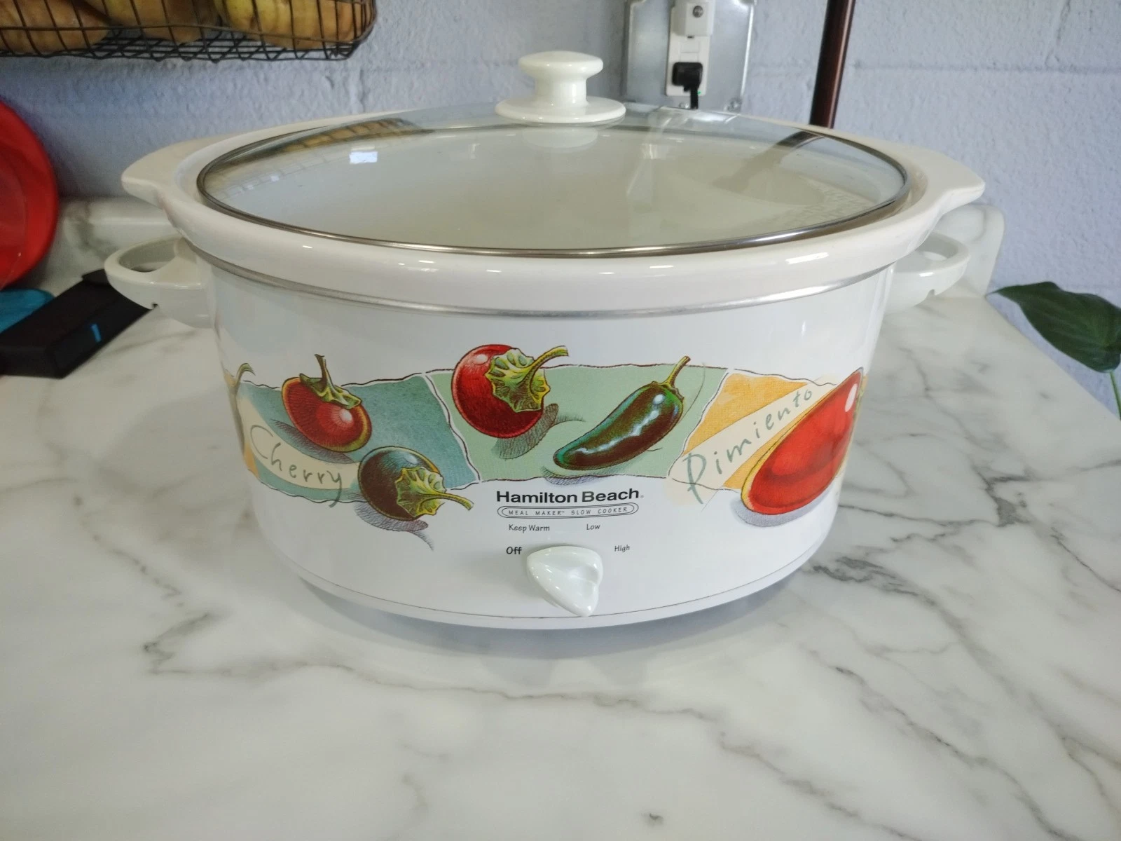 Hamilton Beach Meal Maker 6 Qt. Slow Cooker White Electric Oval Dishwasher Safe
Opens in a new windo