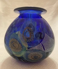 Robert Eickholt 2006 Blue Sea Anemone Art Glass Vase