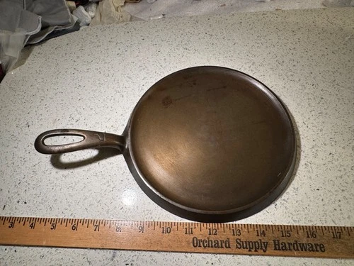 ANTIQUE LARGE LOGO GRISWOLD NO 7 CAST IRON ROUND GRIDDLE 607 EXCELLENT A+