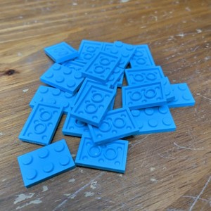 Lego Medium Azure Plate 2 x 3 - Qty 24